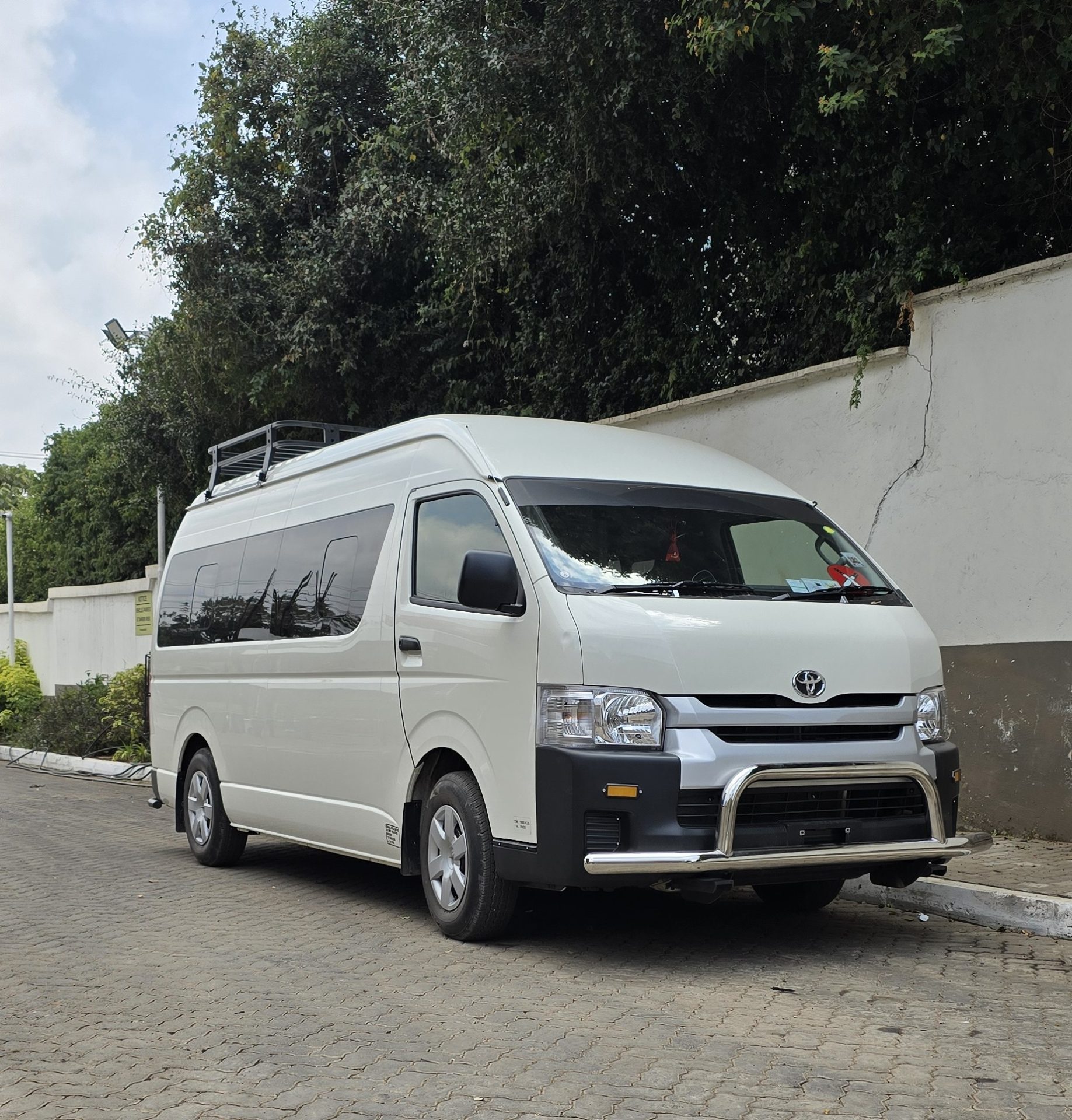 Toyota HiAce 14 seater matatu