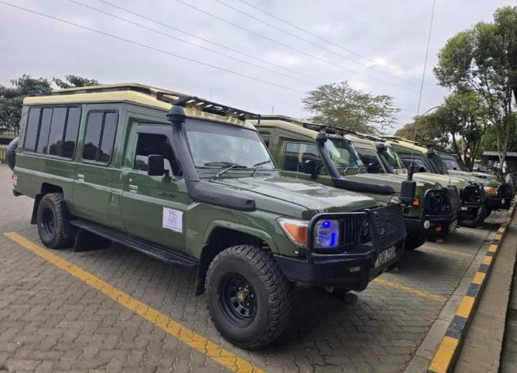 A Toyota Landcruiser 4x4 safari van for hire in Maasai Mara